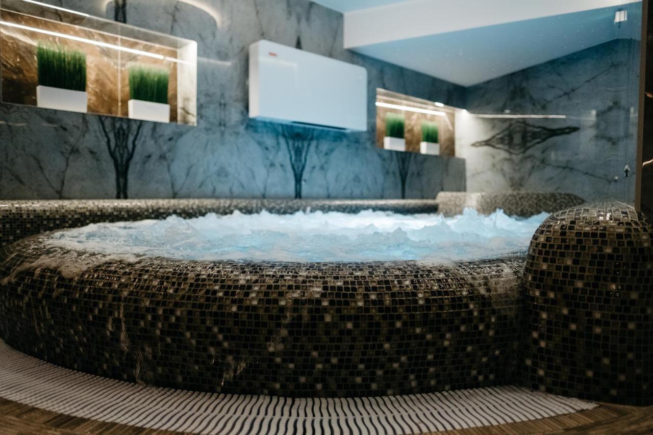 Bohema Hotel Telšiai Kültér fotó